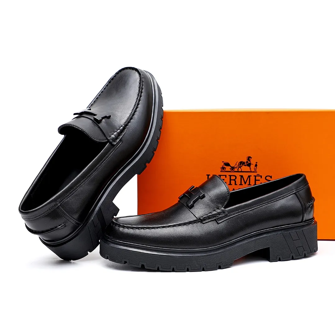 Men's shoes 💰700 💐[HERMES] popular men's shoes counter original items! The world's top brands...Luxury quality...//Fashion and high-end footwear 👍💪🏻...give you a low-key luxury comfort experience👍. The upper is made of pure Italian imported original calfskin. Sweat-absorbent cowhide leather lining. Comfortable and breathable. The original rubber foam light outsole is high-end and classy. Luxurious and noble!! .. OEM factory shipment [Hug] stall.. Original plate. Welcome to taste..39-45 (38.45.46🉑️Customized)